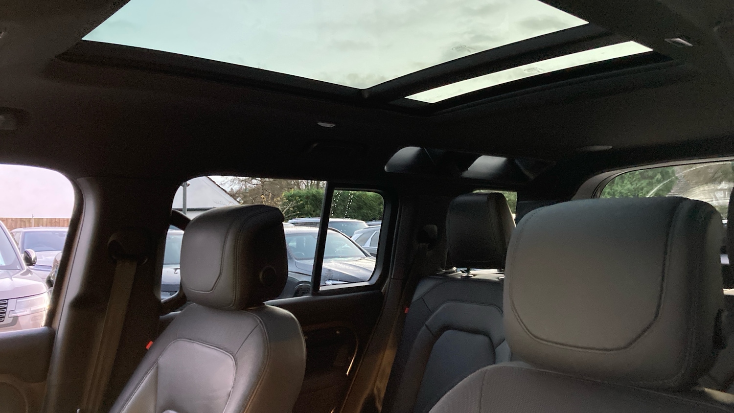 Used Land Rover Defender 2023 for sale - 76737936: Photo 38