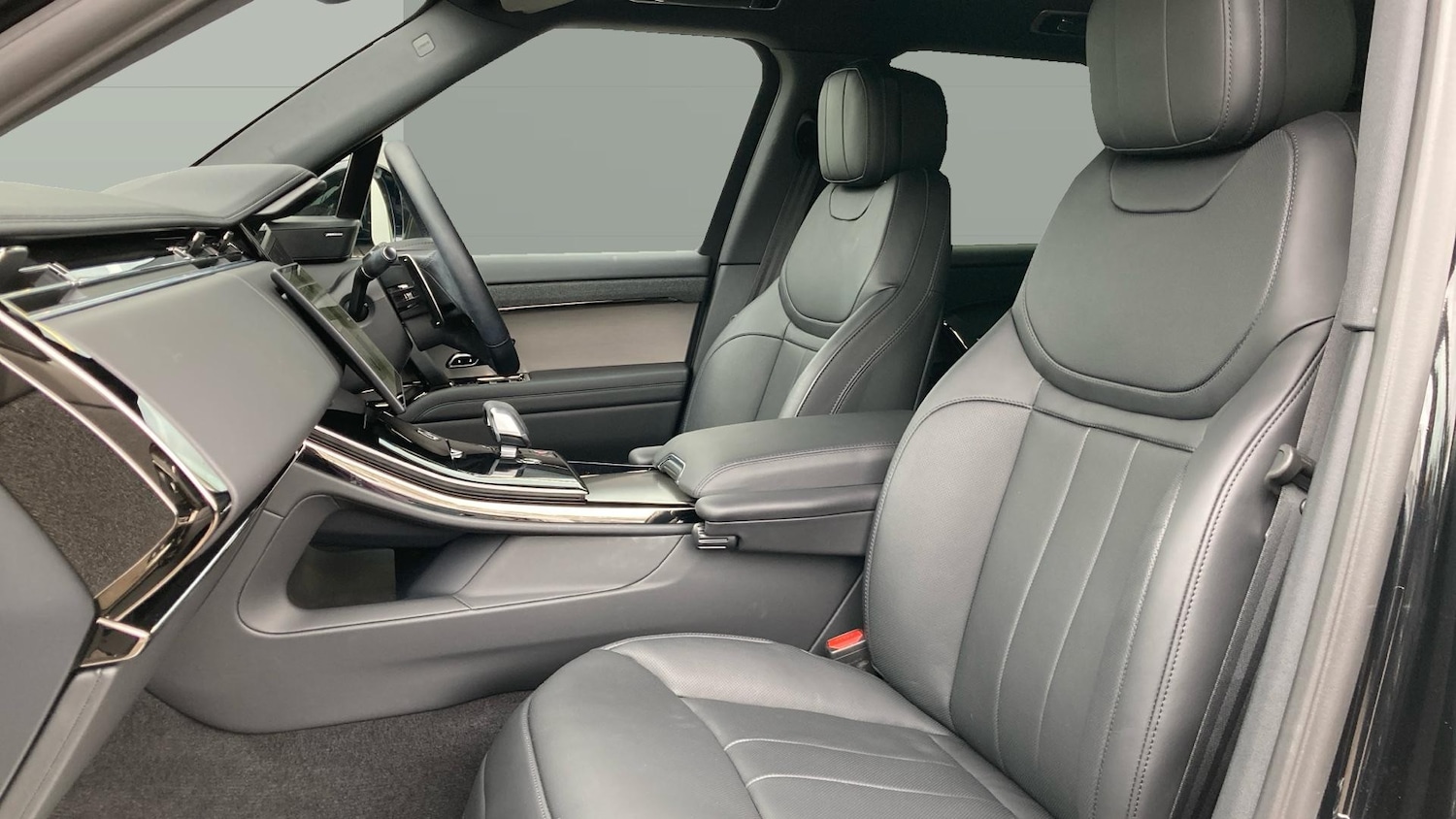 Used Land Rover Range Rover Sport 2025 for sale - 78107212: Photo 3