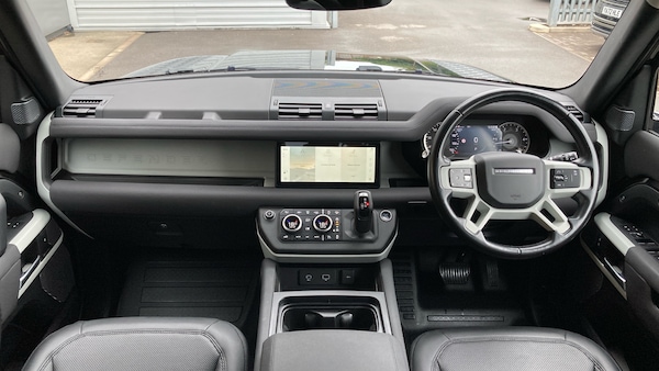Used Land Rover Defender 2022 for sale - 76206500: Photo 9