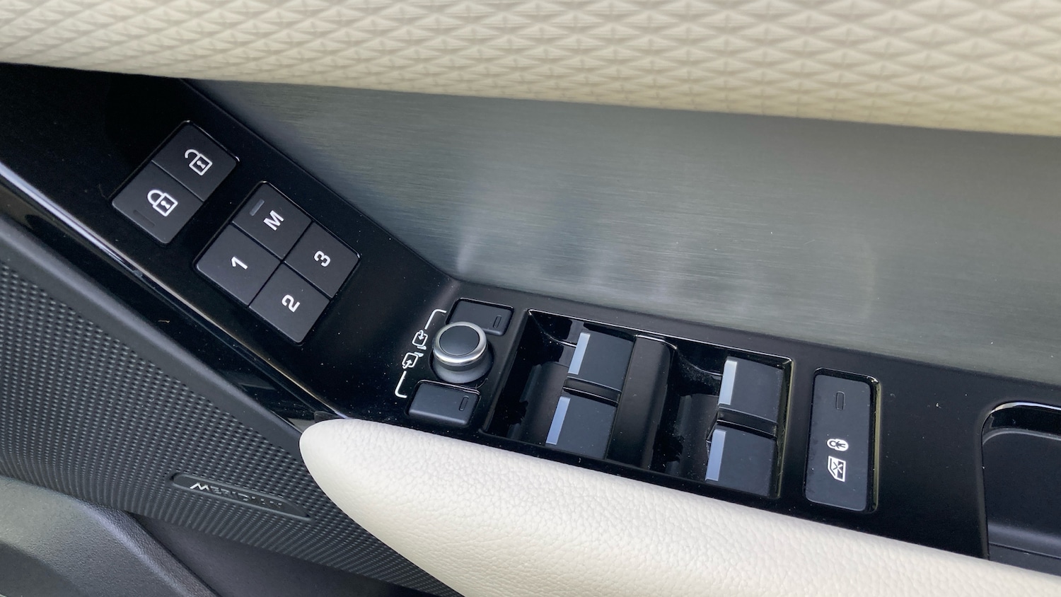 Used Land Rover Range Rover Velar 2021 for sale - 77147851: Photo 32