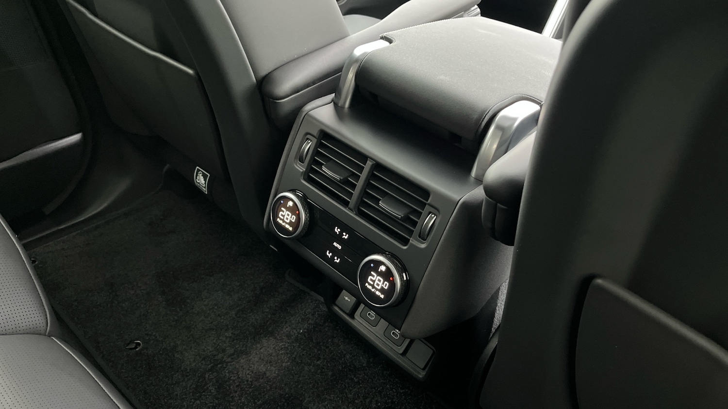 Used Land Rover Discovery 2025 for sale - 76450243: Photo 18