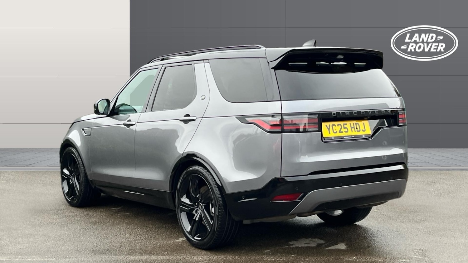 Used Land Rover Discovery 2025 for sale - 76450243: Photo 2