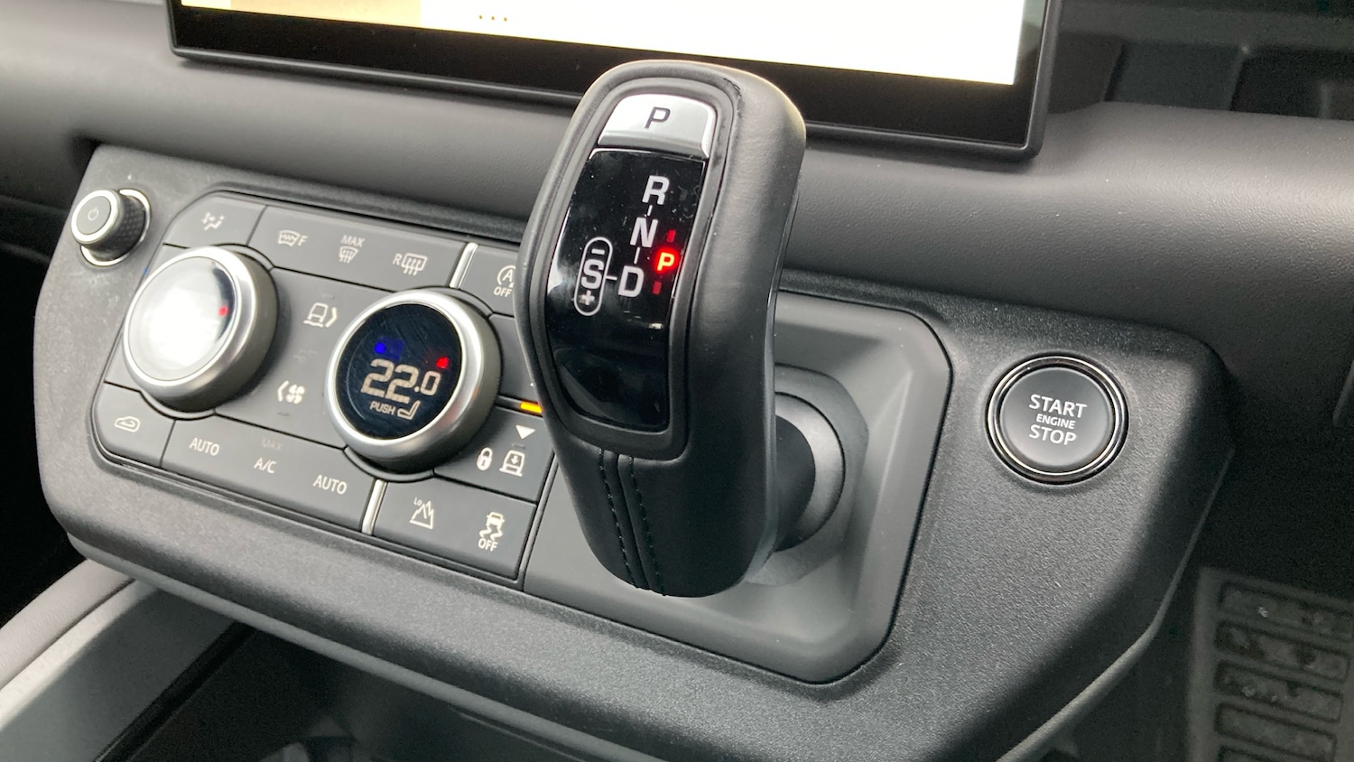 Used Land Rover Defender 2025 for sale - 78015096: Photo 13