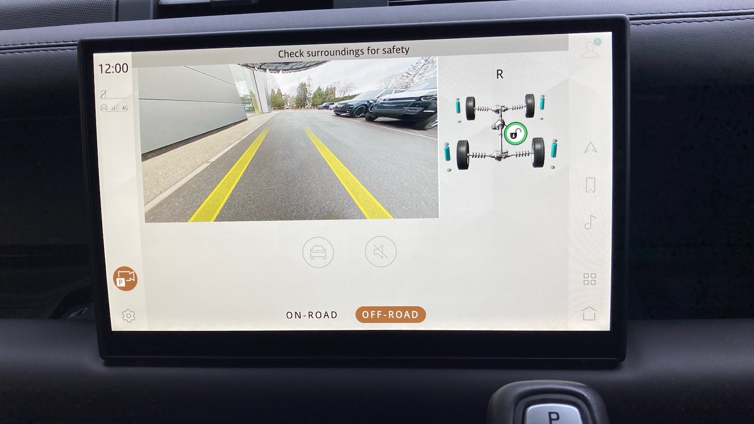 Used Land Rover Defender 2025 for sale - 78015096: Photo 32