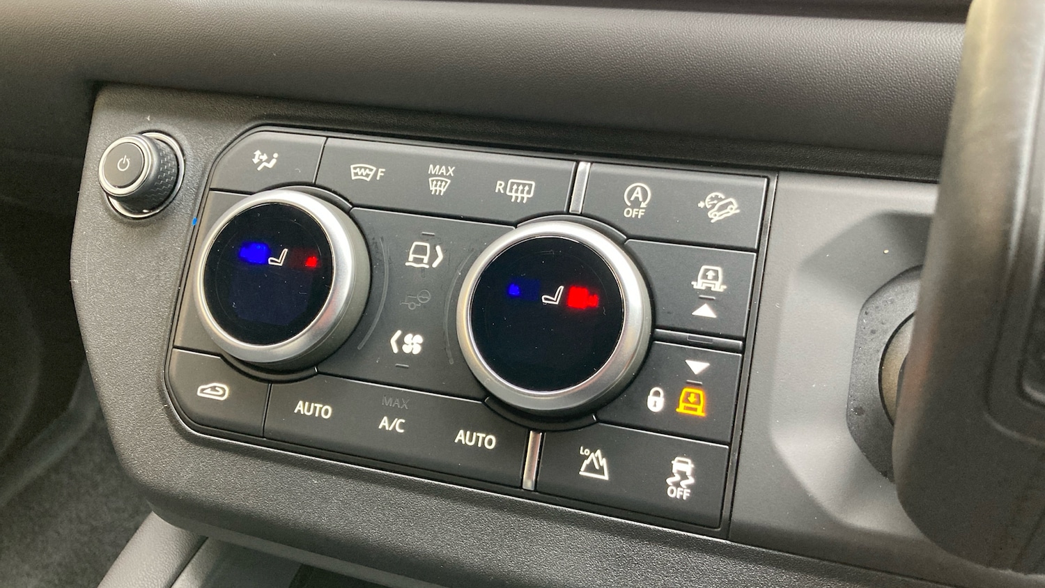 Used Land Rover Defender 2025 for sale - 78015096: Photo 36