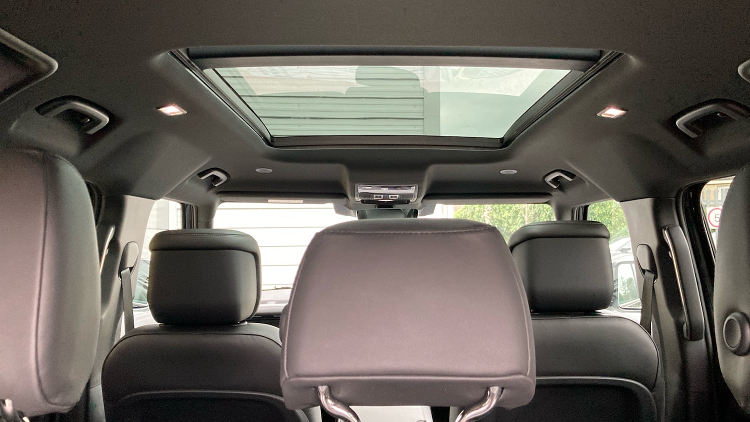 Used Land Rover Defender 2025 for sale - 78015096: Photo 43