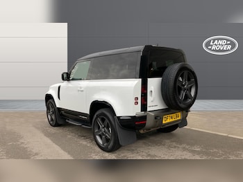 Used Land Rover Defender 2024 for sale - 76451806: Photo