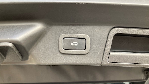 Used Land Rover Range Rover Velar 2018 for sale - 76181307: Photo 27