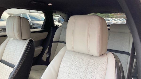 Used Land Rover Range Rover Velar 2018 for sale - 76181307: Photo 31