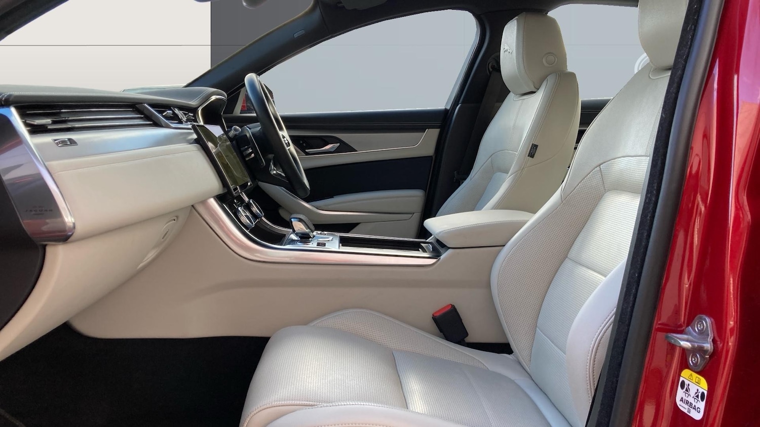 Used Jaguar XF 2021 for sale - 77845145: Photo 3