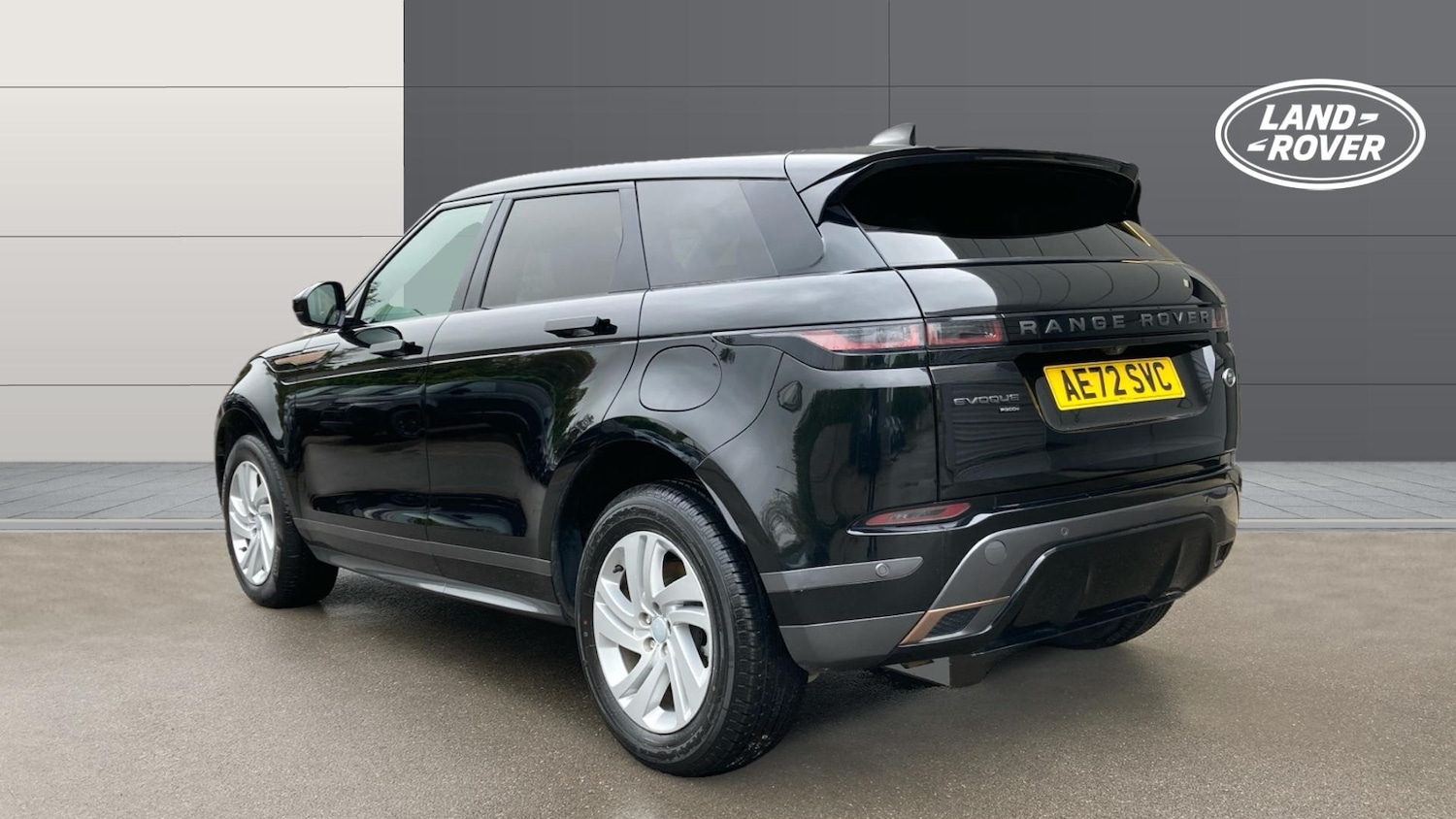 Used Land Rover Range Rover Evoque 2022 for sale - 76161881: Photo 2
