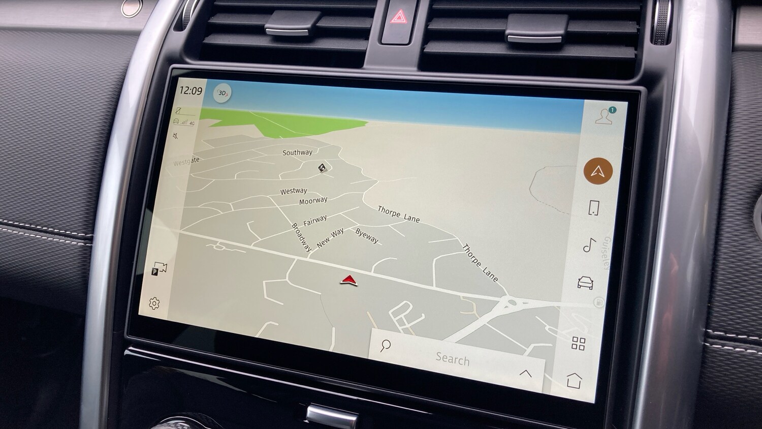 Used Land Rover Discovery 2025 for sale - 76329870: Photo 11