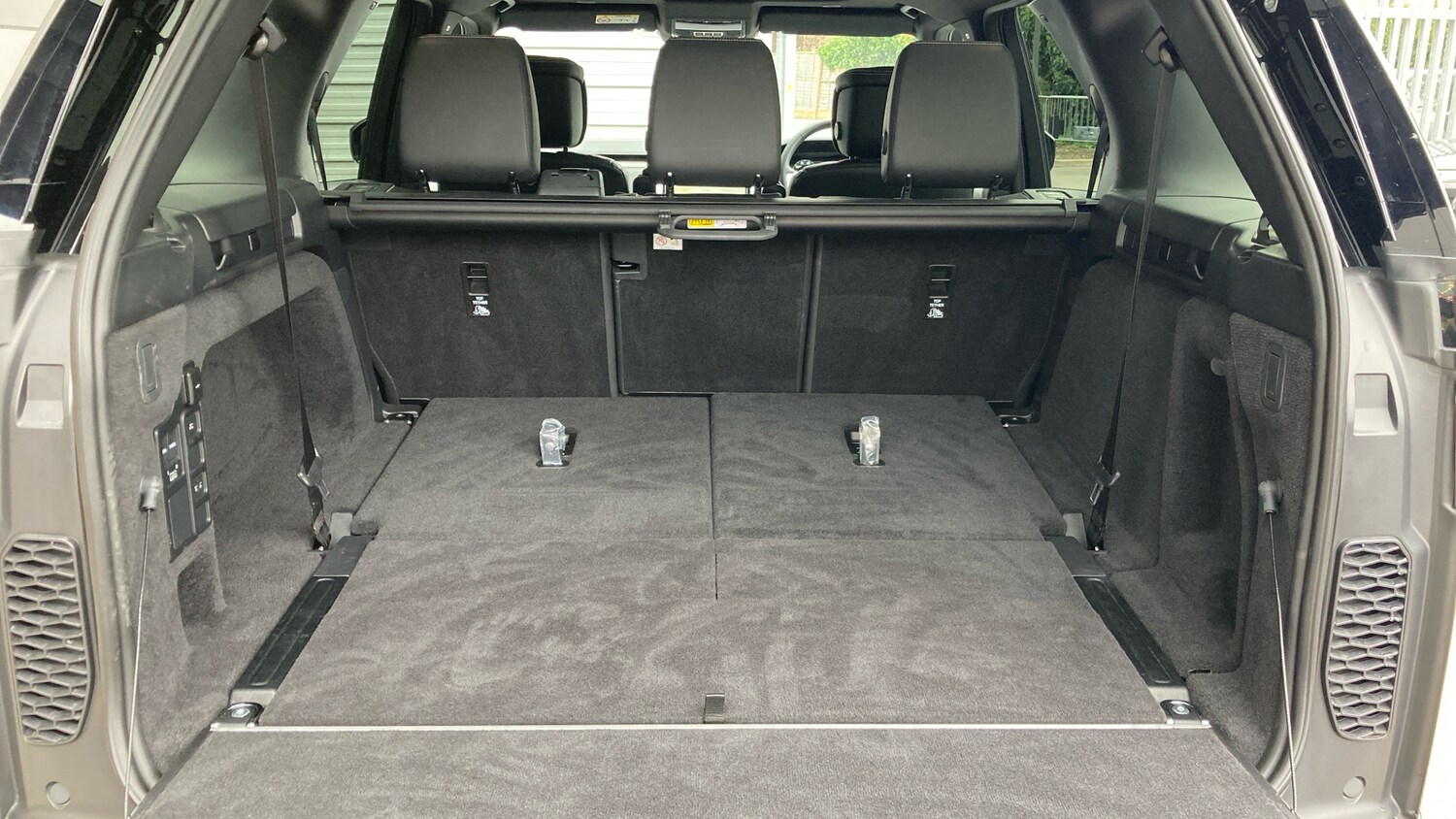 Used Land Rover Discovery 2025 for sale - 76329870: Photo 20