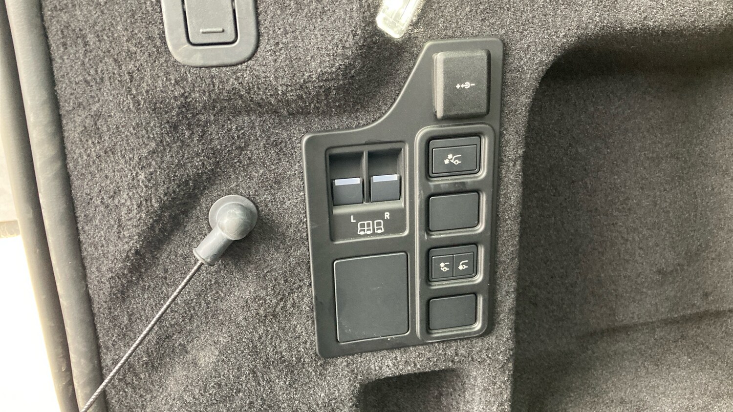 Used Land Rover Discovery 2025 for sale - 76329870: Photo 21