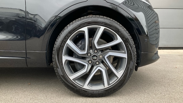 Used Land Rover Discovery 2025 for sale - 76329870: Photo 8
