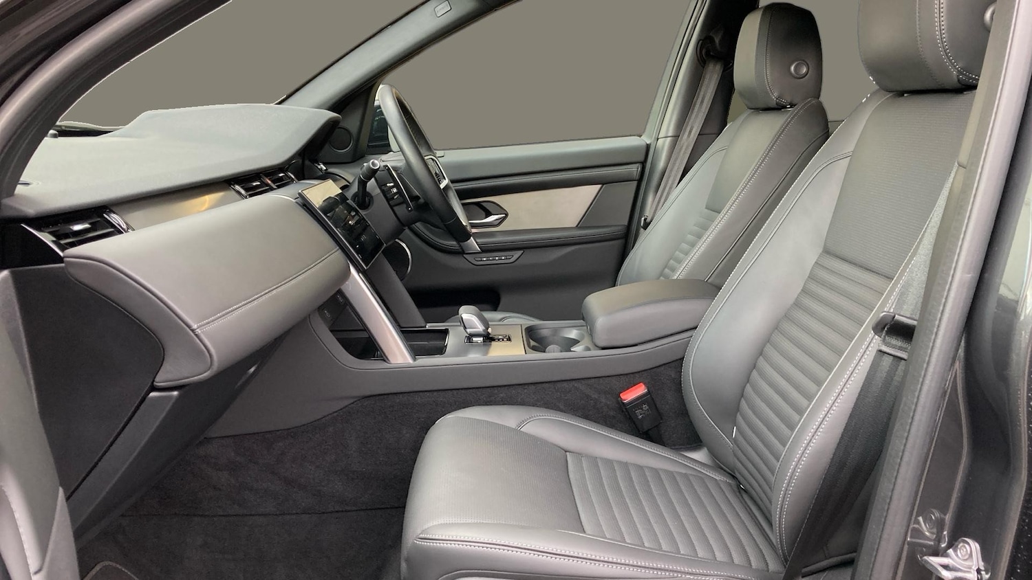 Used Land Rover Discovery Sport 2025 for sale - 76553718: Photo 3