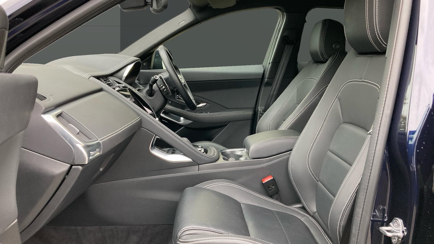Used Jaguar E-Pace 2022 for sale - 76161882: Photo 3