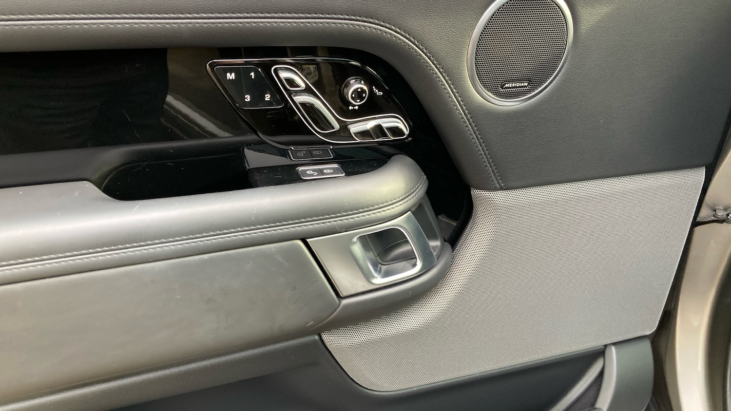 Used Land Rover Range Rover 2020 for sale - 76639622: Photo 47