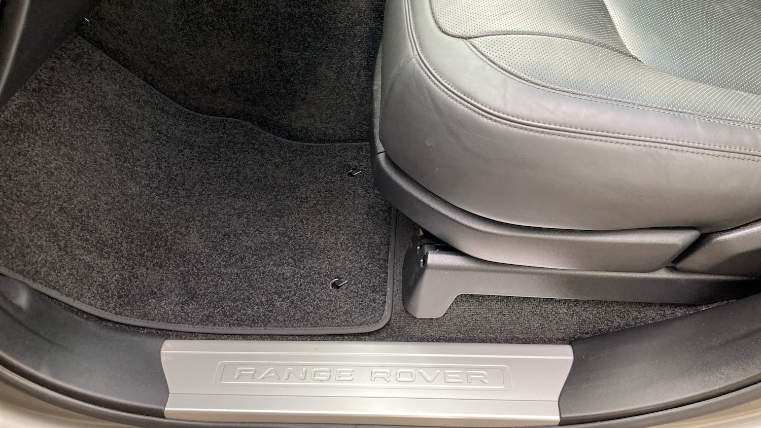 Used Land Rover Range Rover 2020 for sale - 76639622: Photo 48