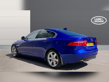 Used Jaguar XE 2018 for sale - 79365022: Photo