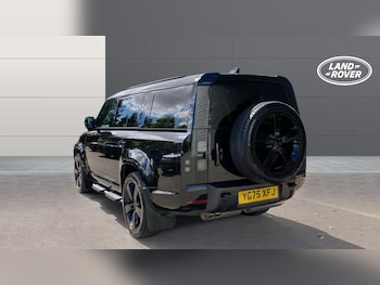 Used Land Rover Defender 2025 for sale - 79091111: Photo