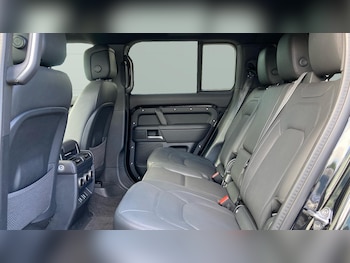 Used Land Rover Defender 2025 for sale - 79091111: Photo