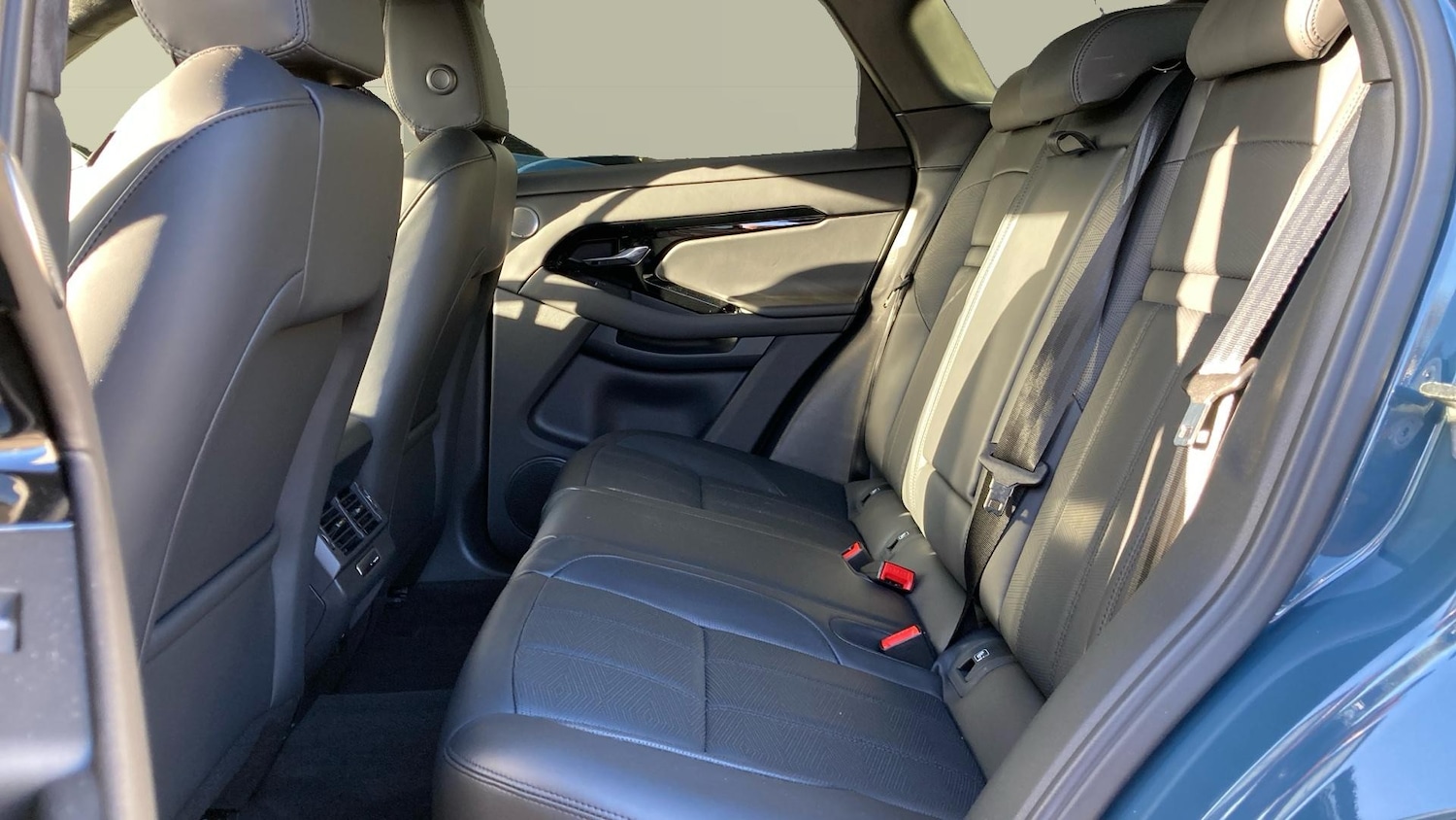 Used Land Rover Range Rover Evoque 2025 for sale - 78031438: Photo 4