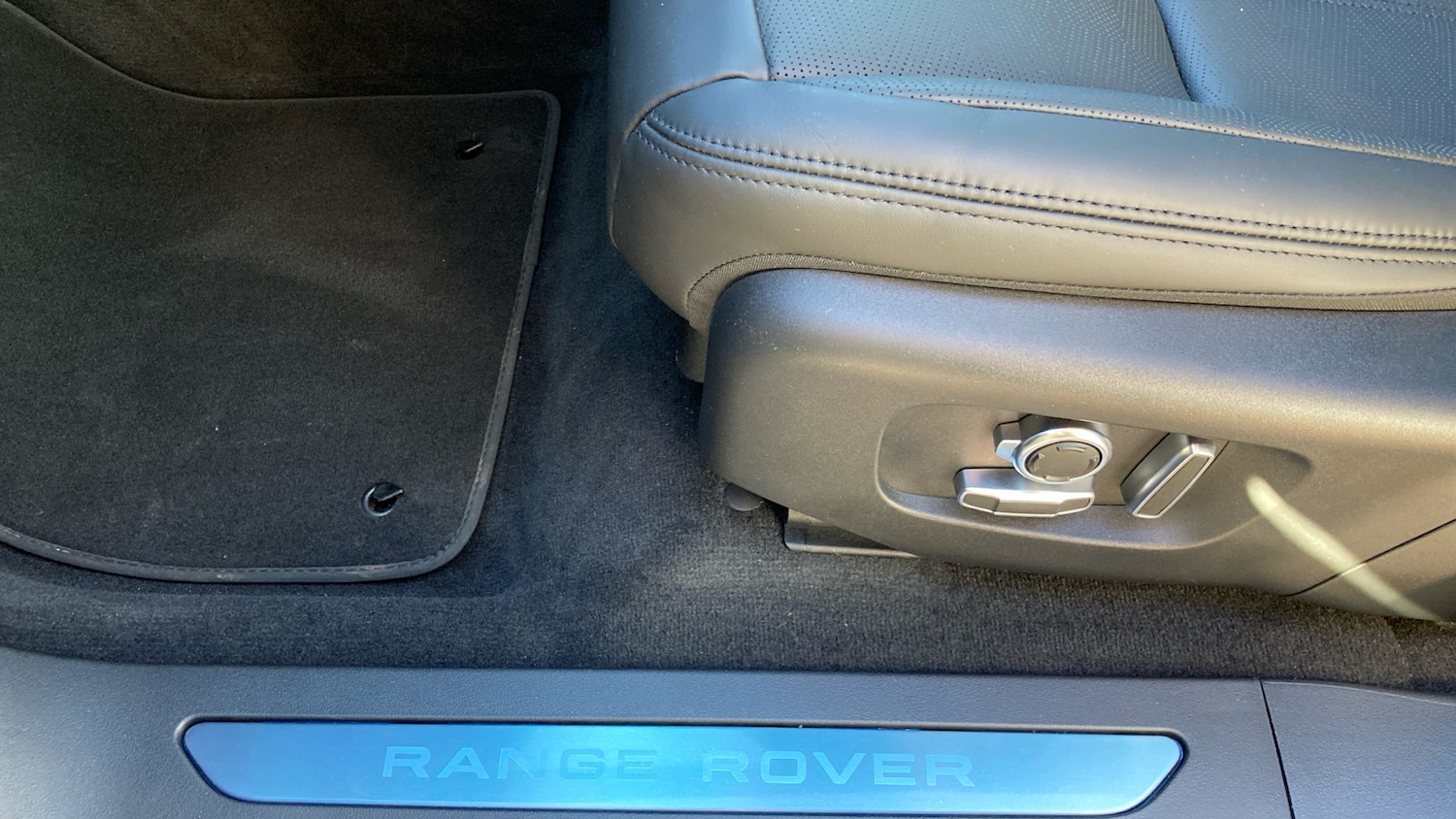 Used Land Rover Range Rover Evoque 2025 for sale - 78031438: Photo 42