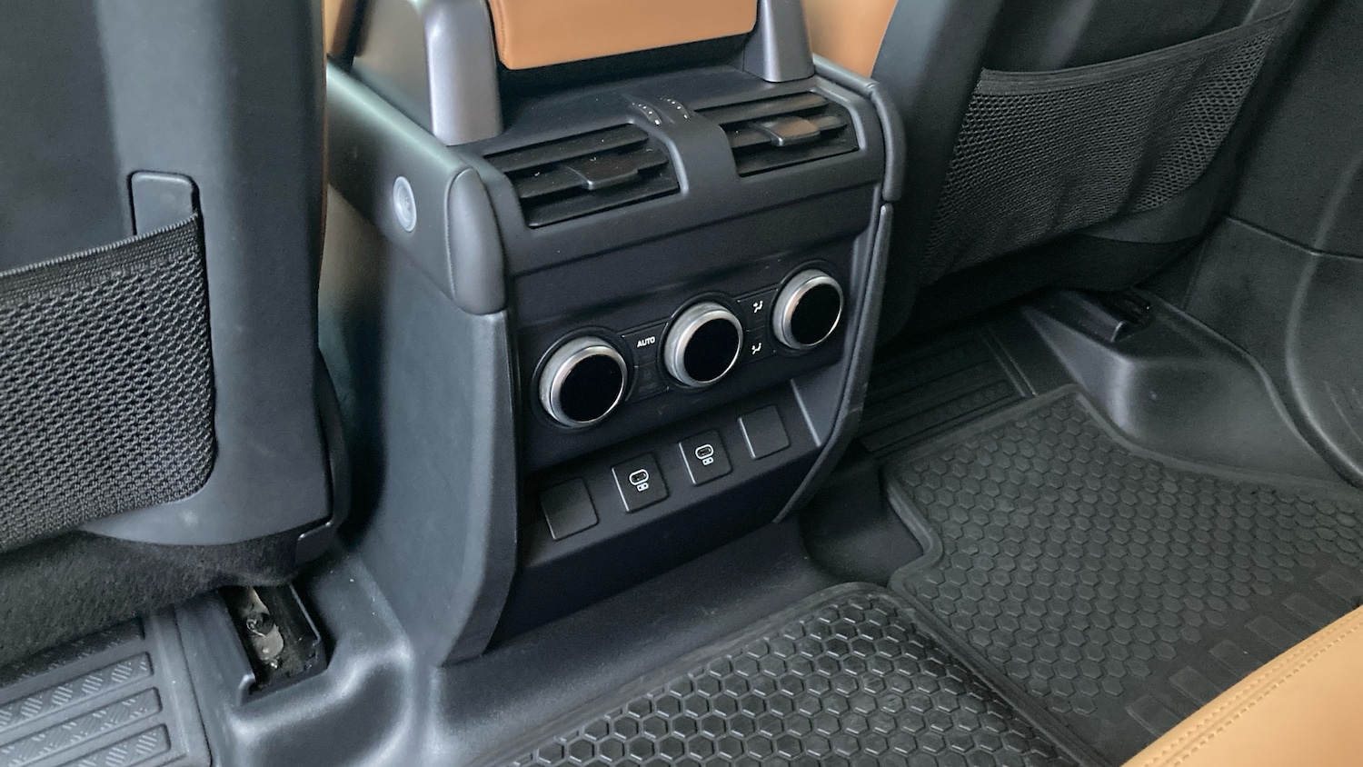 Used Land Rover Defender 2022 for sale - 77247253: Photo 18