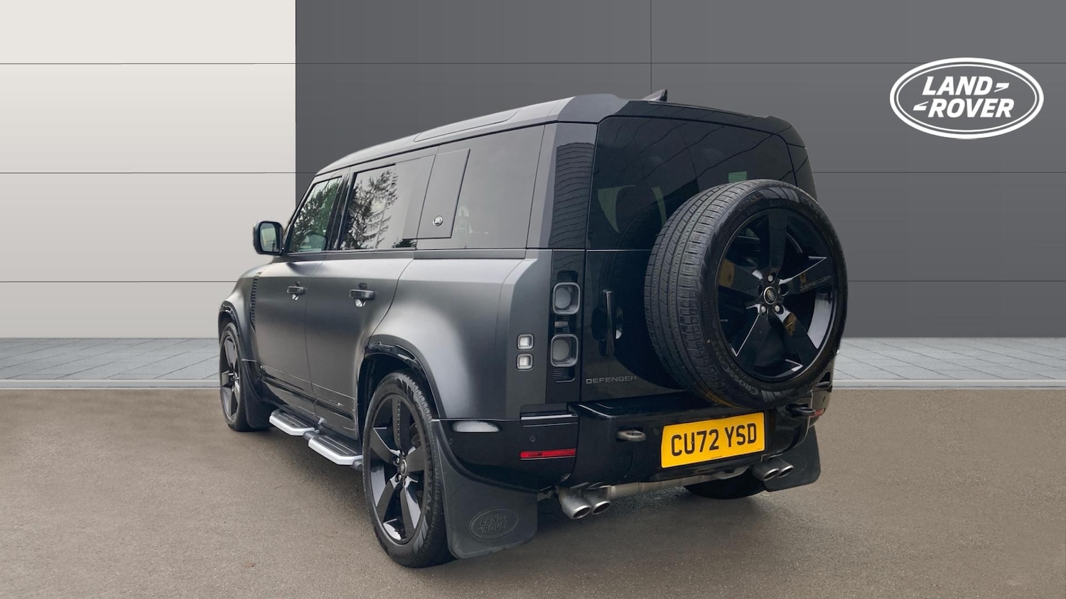 Used Land Rover Defender 2022 for sale - 77247253: Photo 2