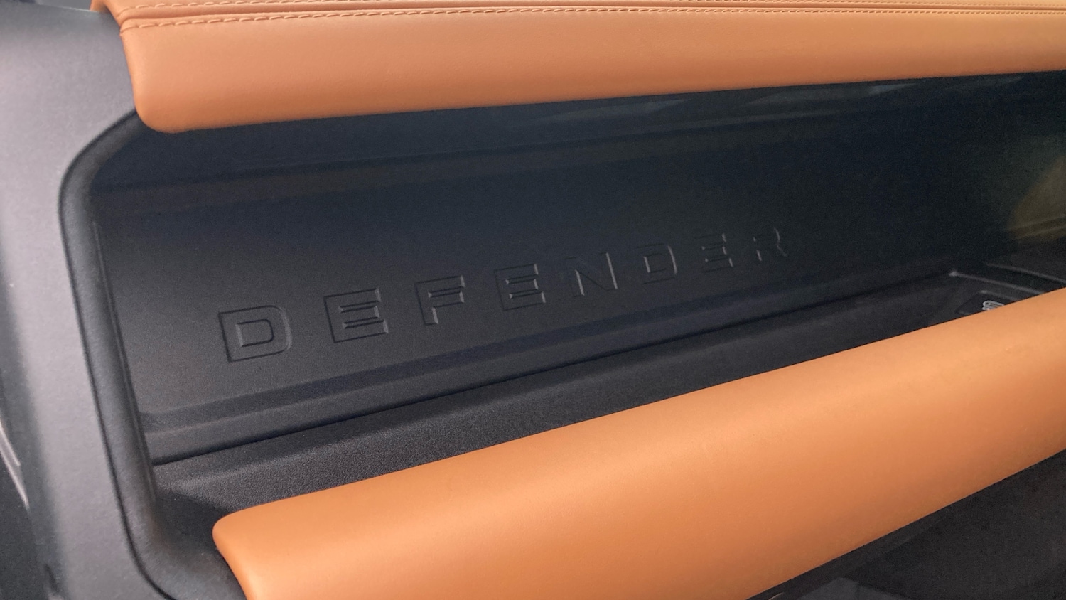 Used Land Rover Defender 2022 for sale - 77247253: Photo 33