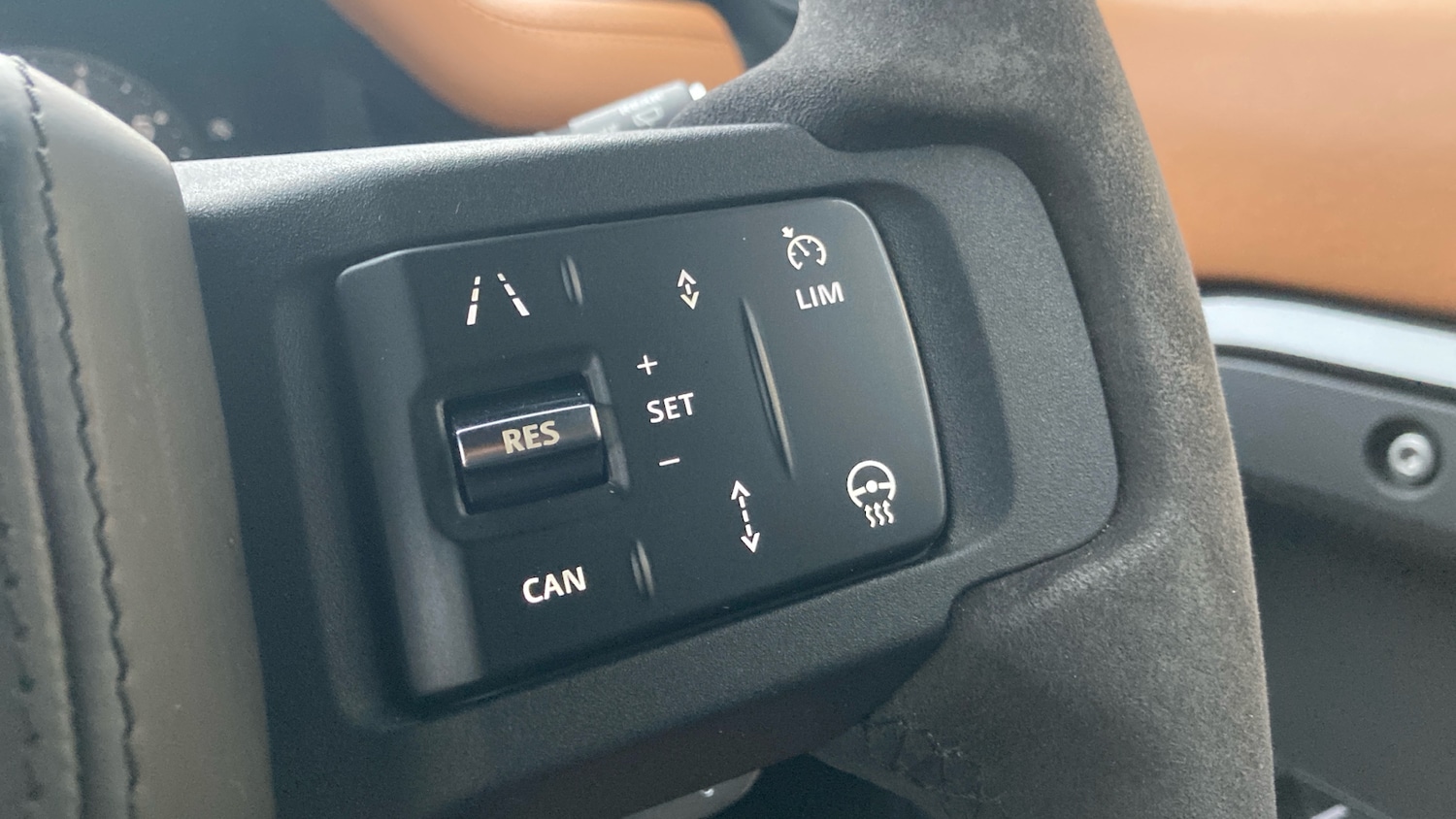 Used Land Rover Defender 2022 for sale - 77247253: Photo 40