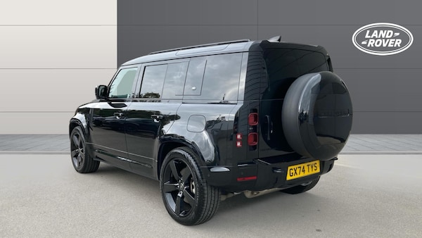 Used Land Rover Defender 2024 for sale - 76219040: Photo 2
