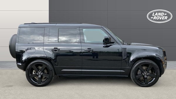 Used Land Rover Defender 2024 for sale - 76219040: Photo 5