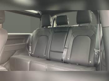 Used Land Rover Defender 2026 for sale - 79733121: Photo