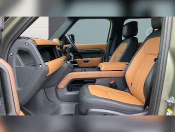 Used Land Rover Defender 2020 for sale - 75356121: Photo