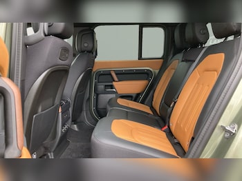 Used Land Rover Defender 2020 for sale - 75356121: Photo
