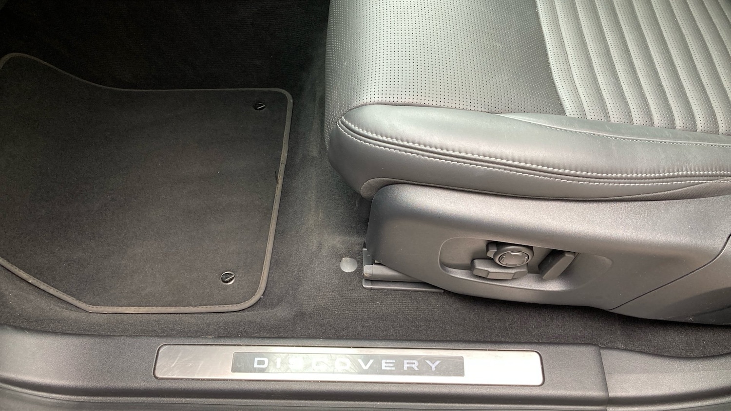 Used Land Rover Discovery Sport 2024 for sale - 76219035: Photo 29