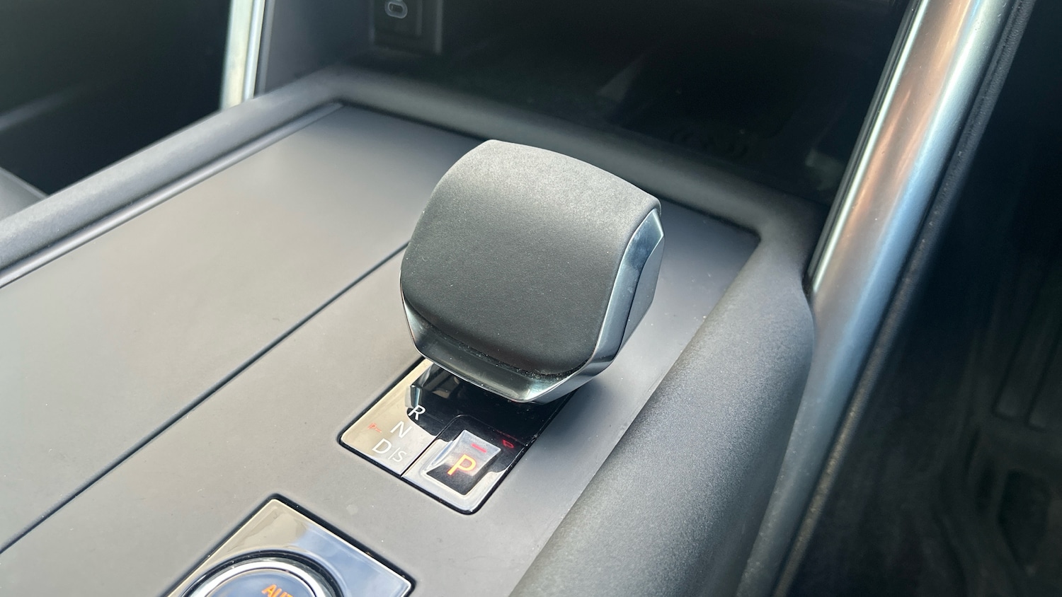 Used Land Rover Discovery 2023 for sale - 76877752: Photo 13