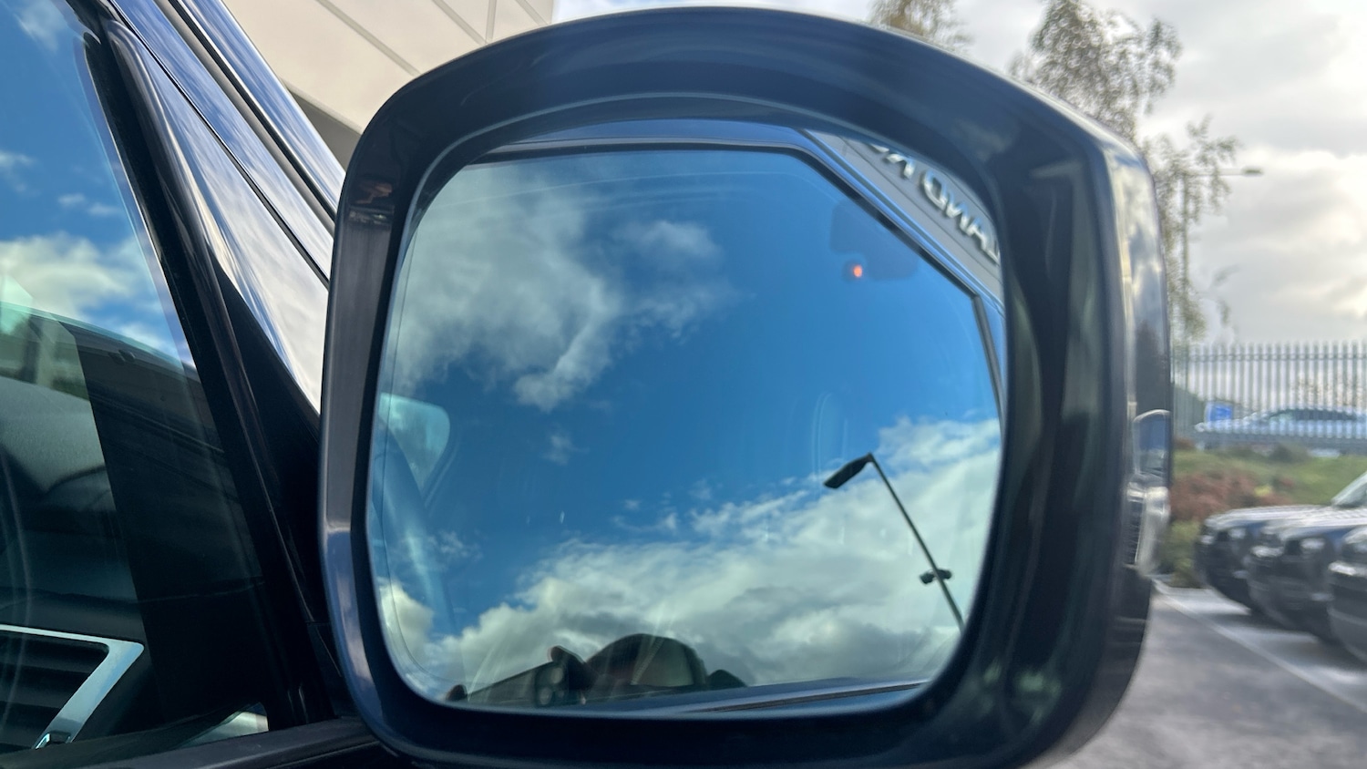 Used Land Rover Discovery 2023 for sale - 76877752: Photo 22