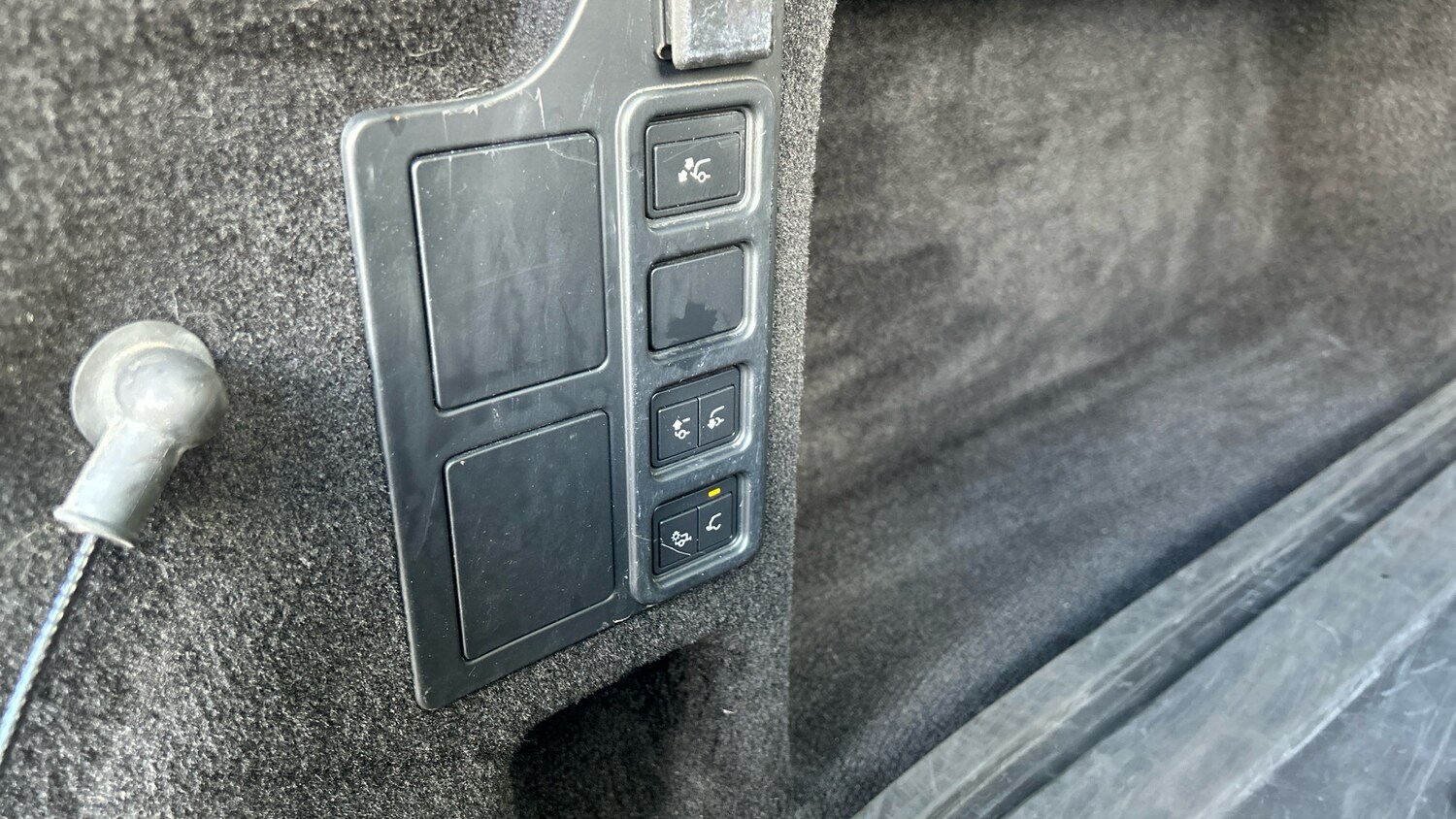 Used Land Rover Discovery 2023 for sale - 76877752: Photo 31