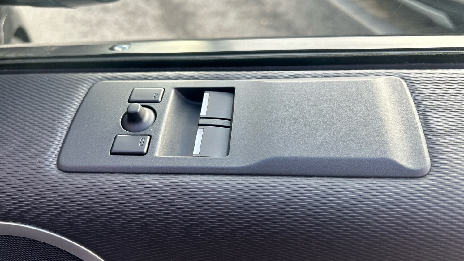 Used Land Rover Discovery 2023 for sale - 76877752: Photo 38