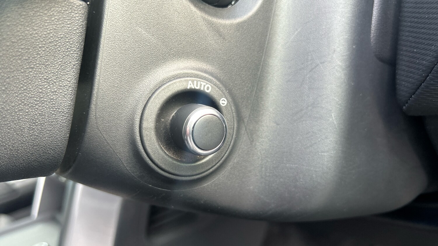 Used Land Rover Discovery 2023 for sale - 76877752: Photo 40