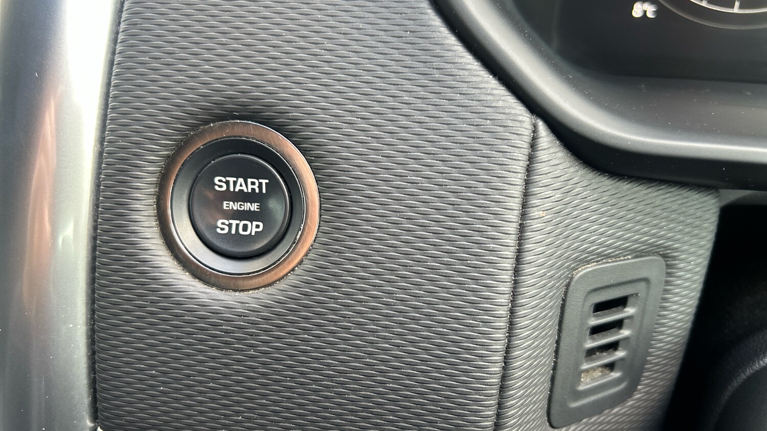 Used Land Rover Discovery 2023 for sale - 76877752: Photo 42