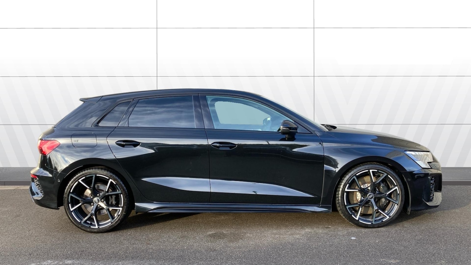 Used Audi RS3 2023 for sale - 77077811: Photo 5