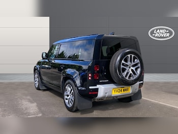 Used Land Rover Defender 2024 for sale - 78835464: Photo
