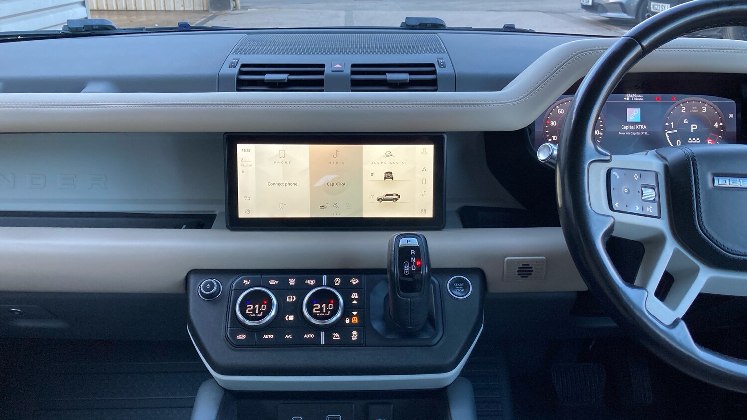 Used Land Rover Defender 2021 for sale - 77946985: Photo 14