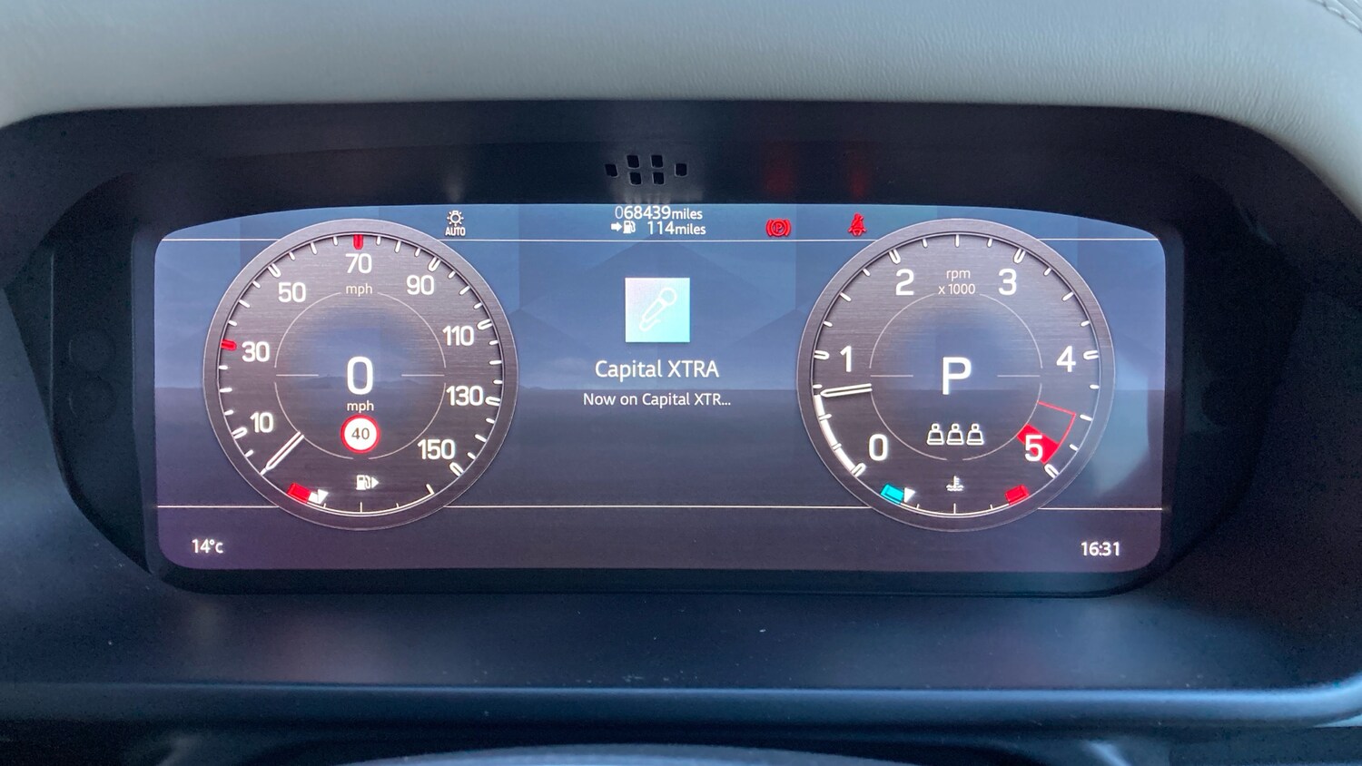 Used Land Rover Defender 2021 for sale - 77946985: Photo 16