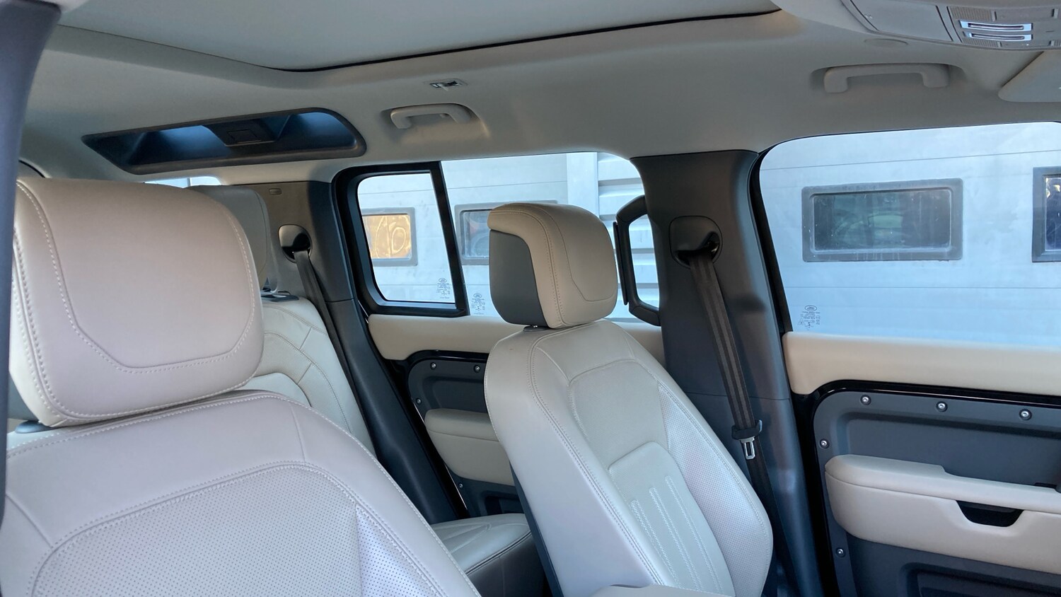 Used Land Rover Defender 2021 for sale - 77946985: Photo 25