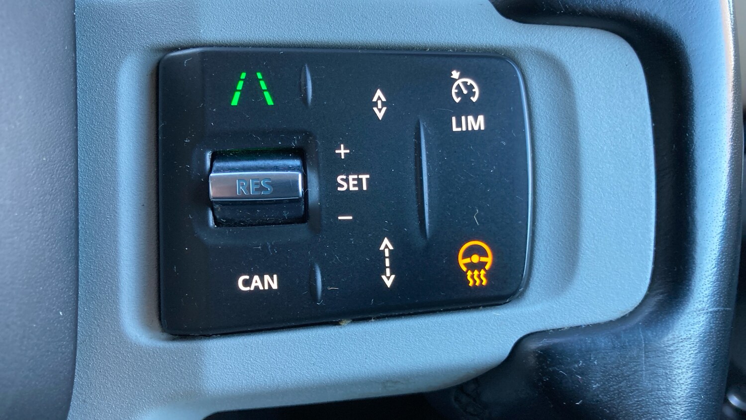 Used Land Rover Defender 2021 for sale - 77946985: Photo 26